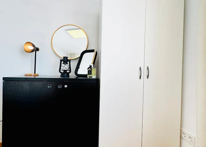 Comfortable Private In 5br Near Kaufpark Alterlaa *