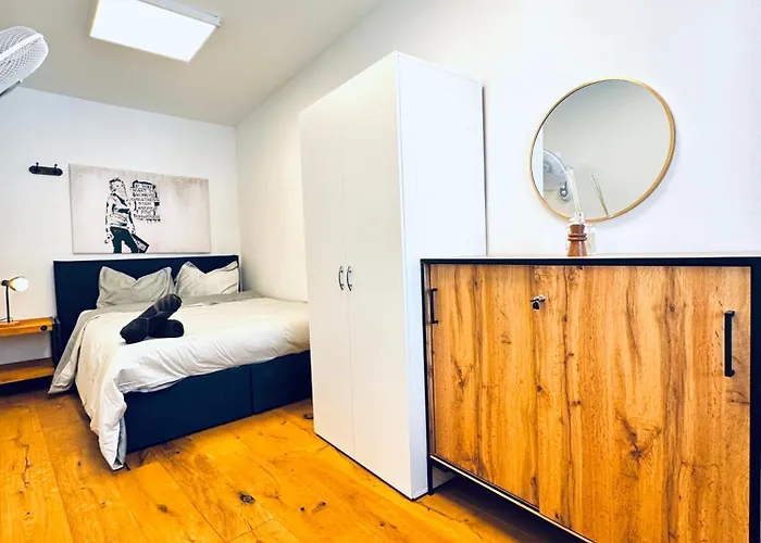 Comfortable Private In 5br Near Kaufpark Alterlaa * Vienna