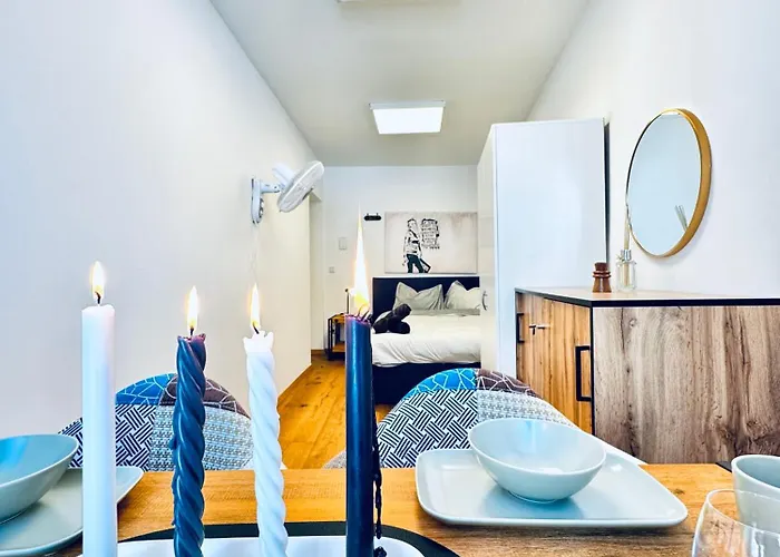 Apartment Comfortable Private In 5br Near Kaufpark Alterlaa