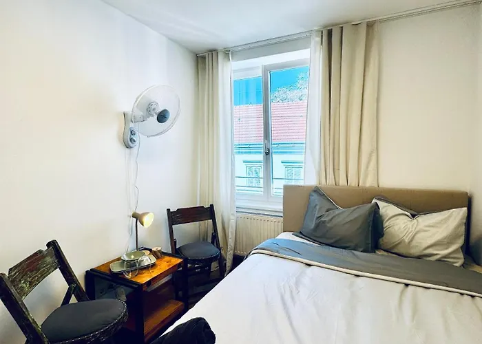 Comfortable Private In 5br Near Kaufpark Alterlaa Apartment