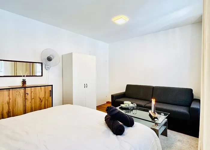 Comfortable Private In 5br Near Kaufpark Alterlaa Vienna