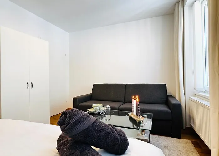 Comfortable Private In 5br Near Kaufpark Alterlaa *