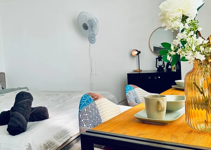 Comfortable Private In 5br Near Kaufpark Alterlaa Apartment *